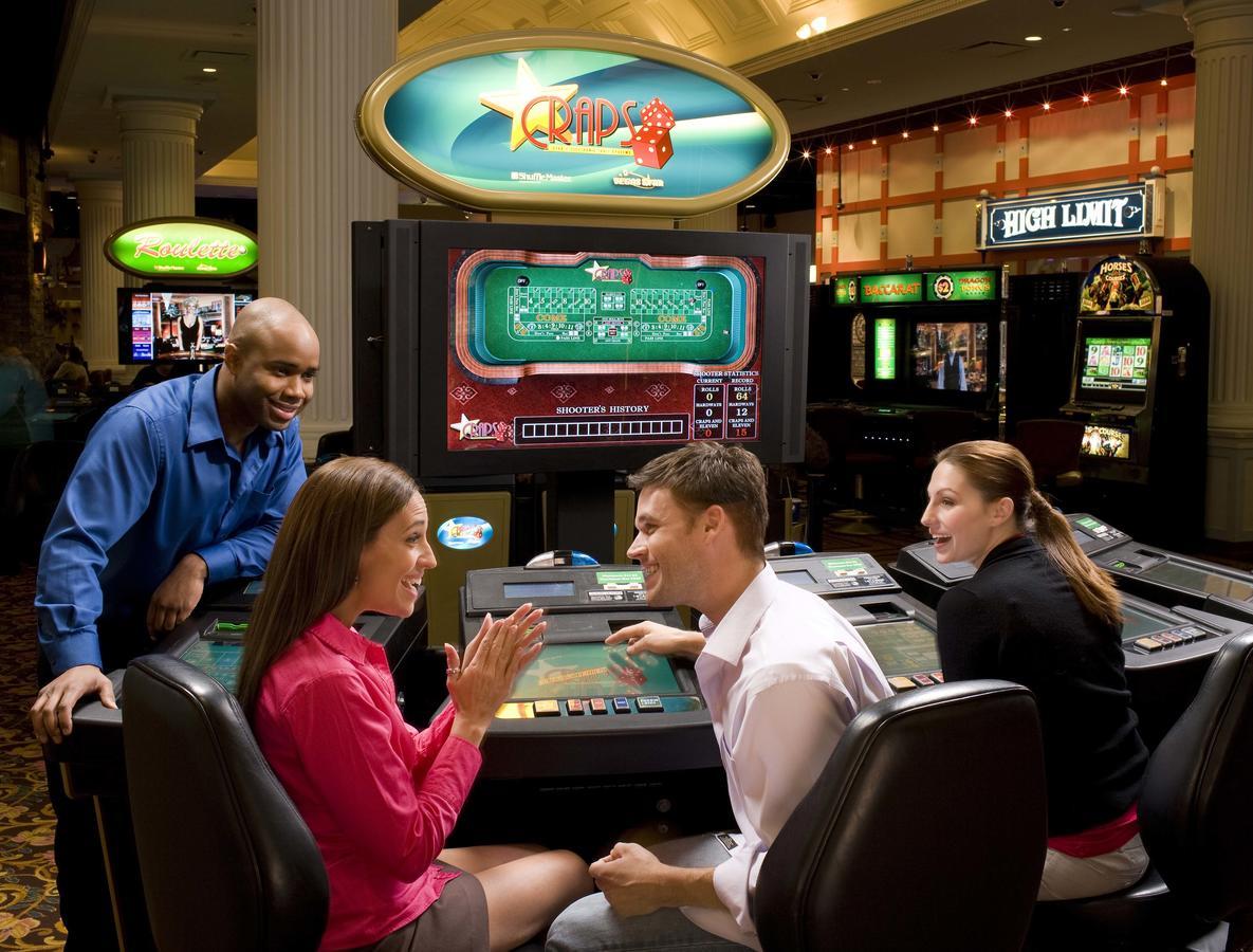 Saratoga Casino Hotel 4*