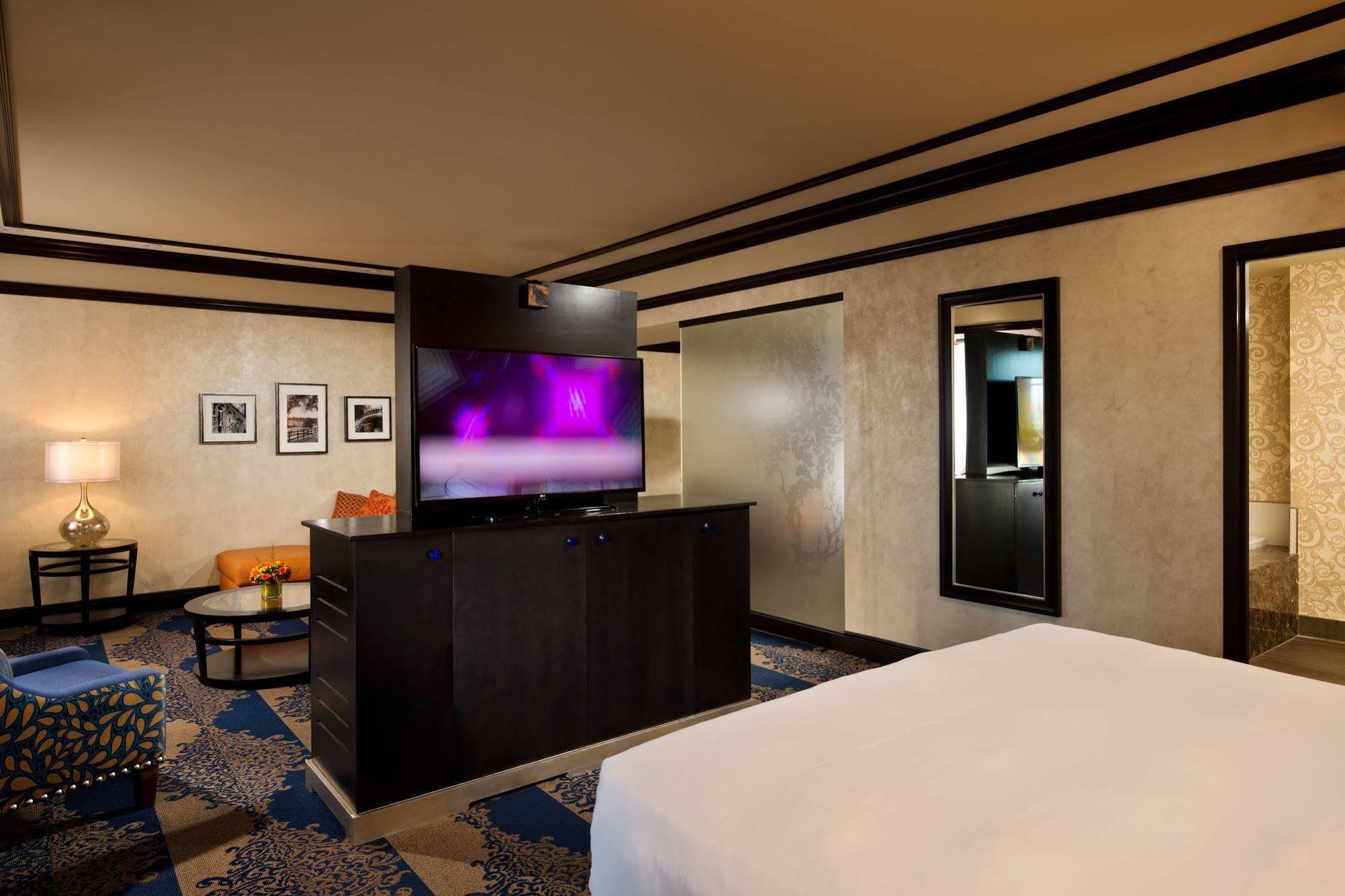 Hotel Saratoga Casino Hotel 4*